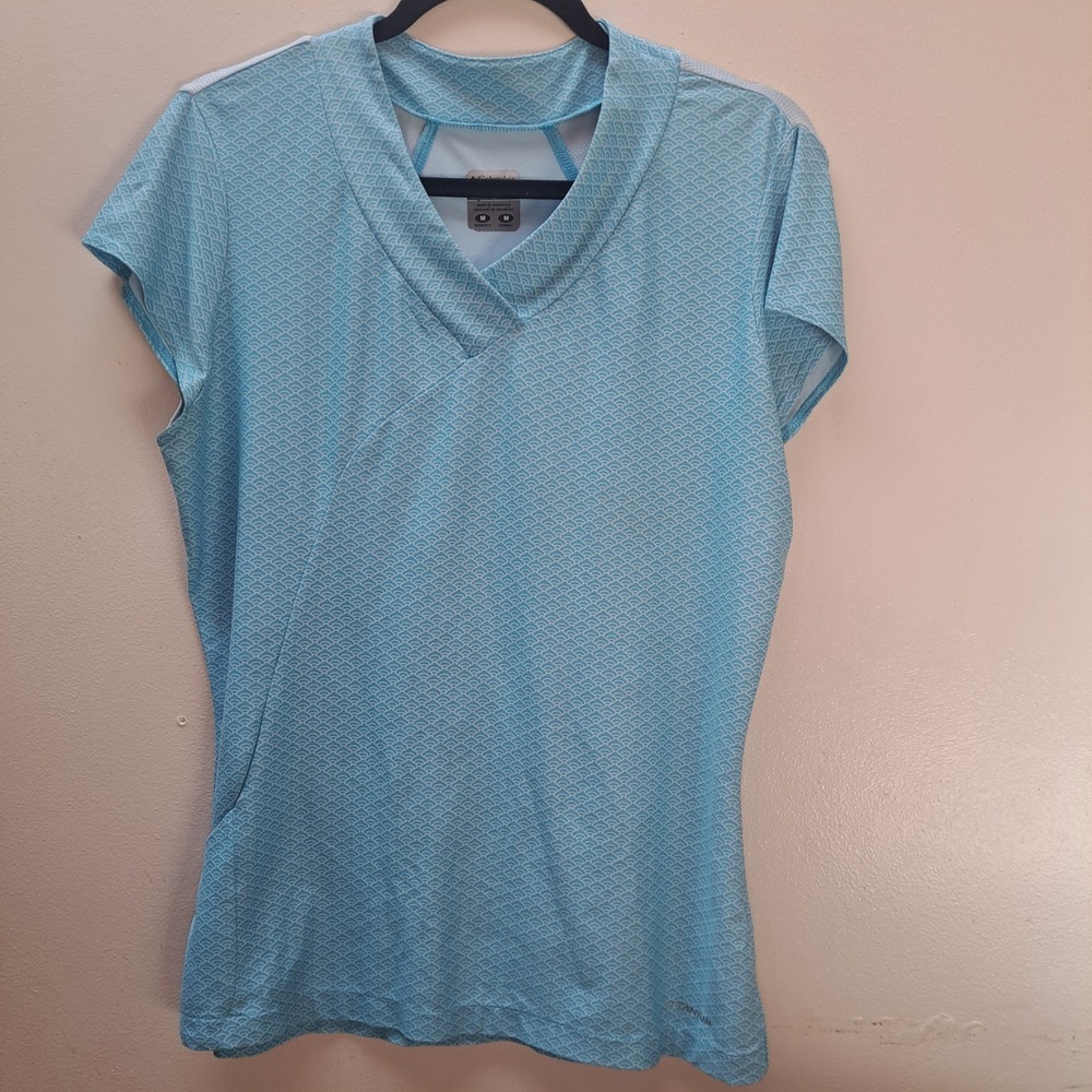 Columbia‎ Titanium Womens Blue Wave Print Short Sleeve V-Neck Active Top Size M